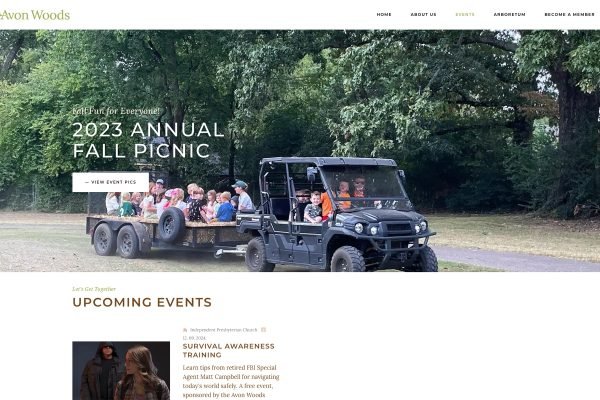 Major events such as the annual neighborhood fall picnic are promoted via the website and documented with photos afterward.